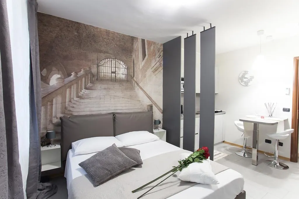 Acquaterrafuoco - City Apartments Como