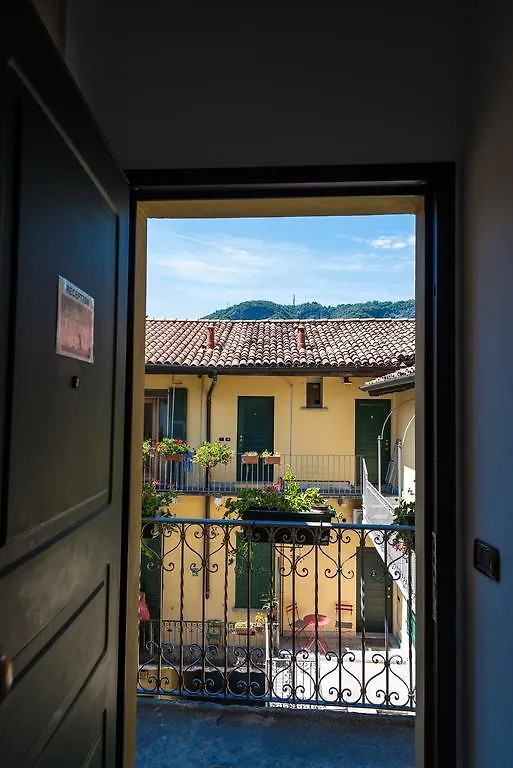 Acquaterrafuoco - City Apartments Como 0*,  Italien