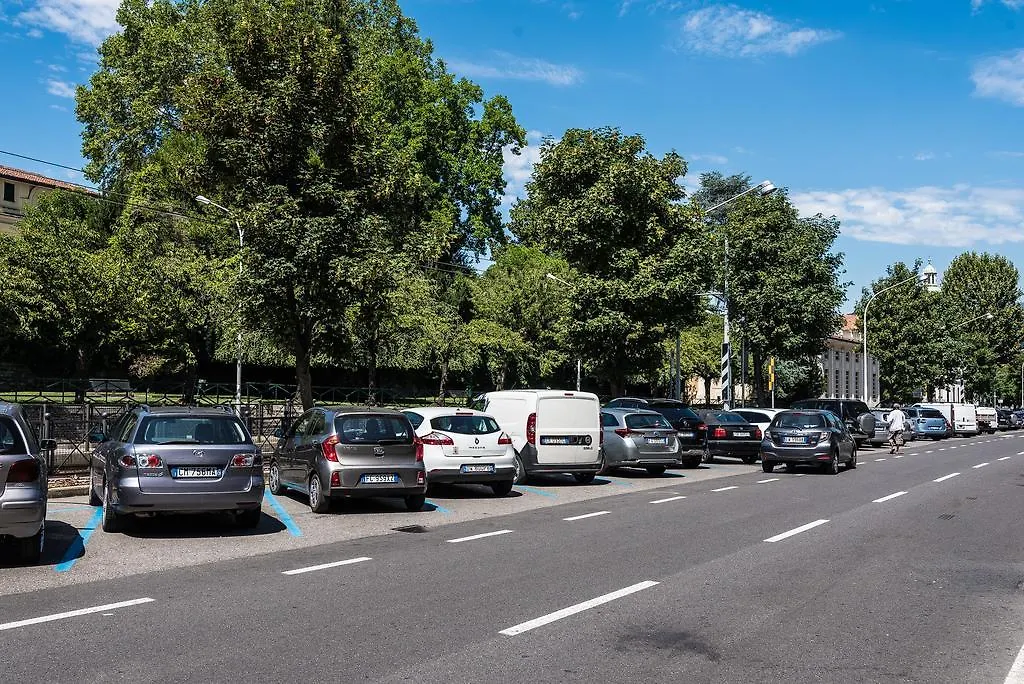 Acquaterrafuoco - City Apartments Como
